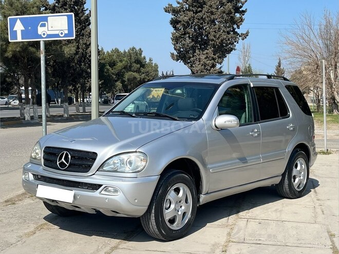 Mercedes ML 320-2