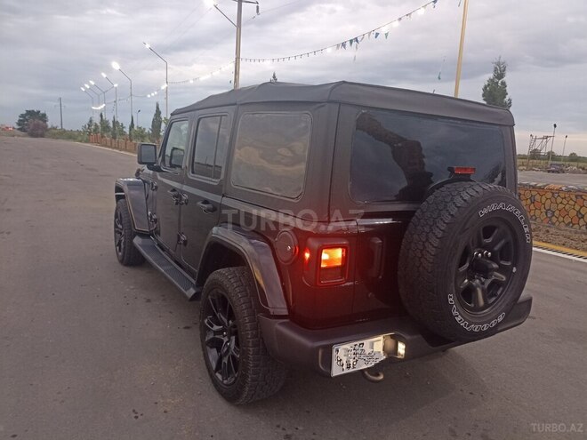 Jeep Wrangler-10