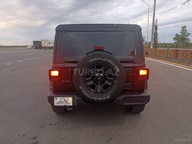 Jeep Wrangler-11