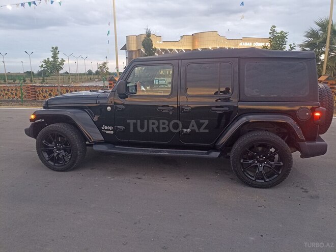 Jeep Wrangler-13