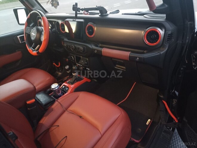 Jeep Wrangler-17