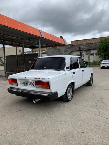LADA (VAZ) 2107-4