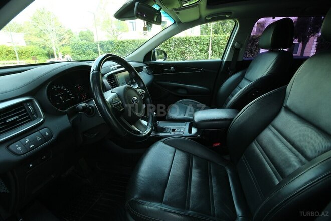 Kia Sorento-10