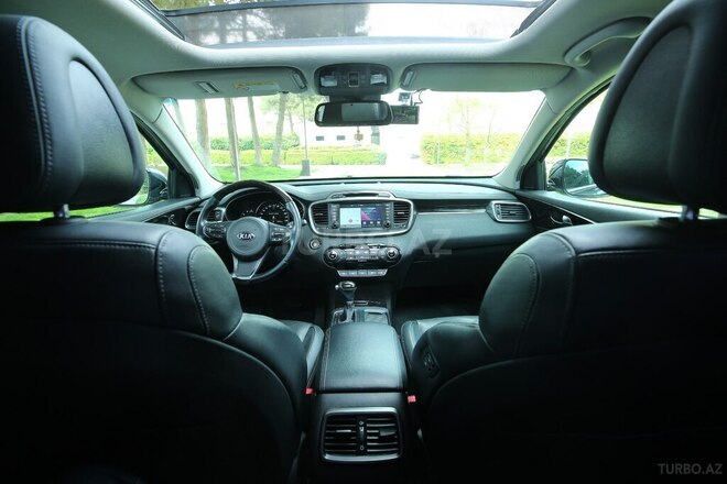 Kia Sorento-9