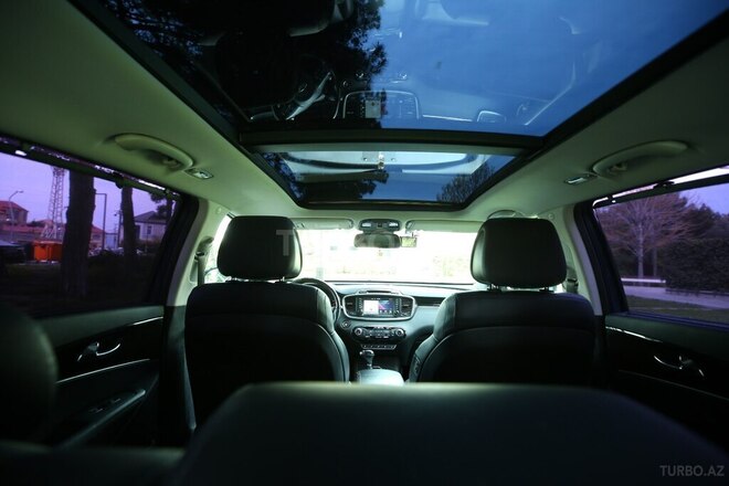 Kia Sorento-19