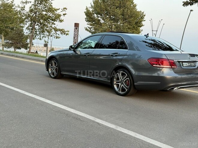 Mercedes E 220-4