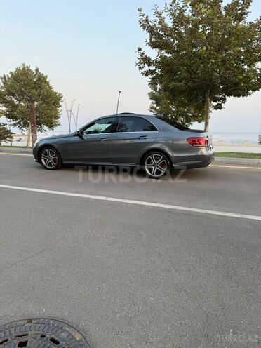 Mercedes E 220-5