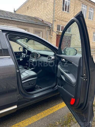 Kia Sorento-4