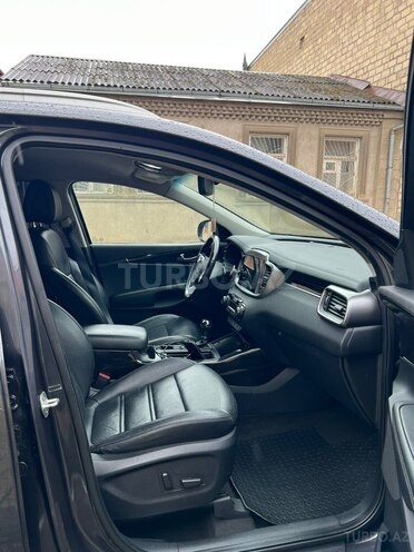 Kia Sorento-7