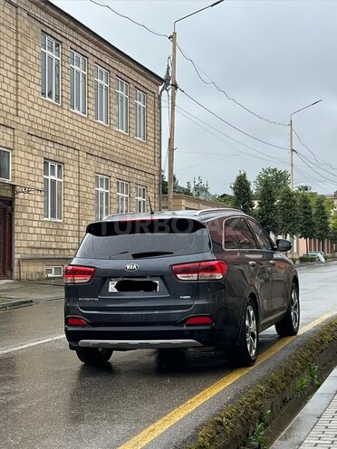 Kia Sorento-8