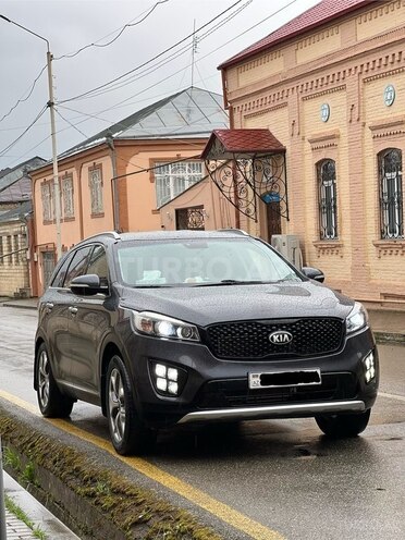 Kia Sorento-12