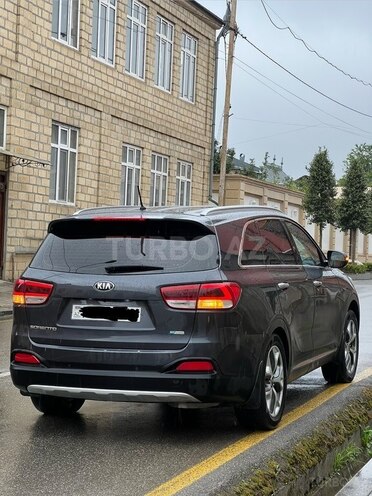 Kia Sorento-15