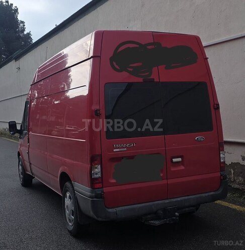 Ford Transit-3