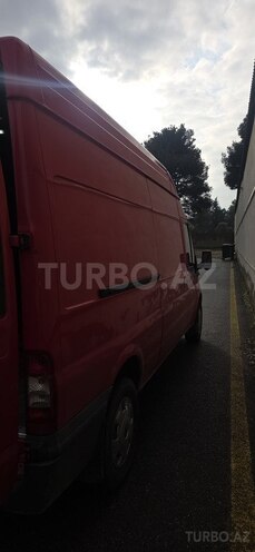Ford Transit-4