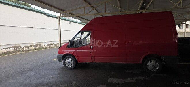 Ford Transit-6