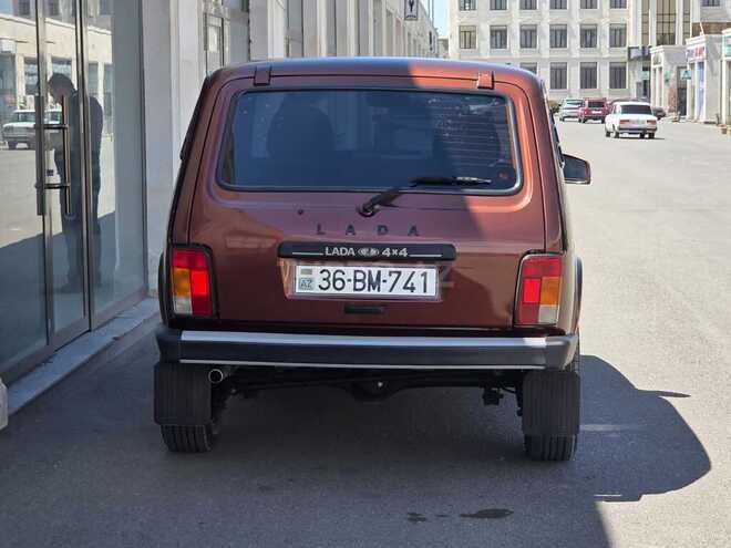 LADA (VAZ) Niva-6