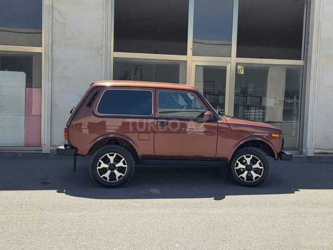 LADA (VAZ) Niva-4