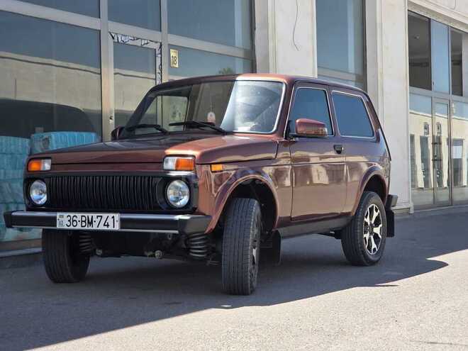 LADA (VAZ) Niva-9