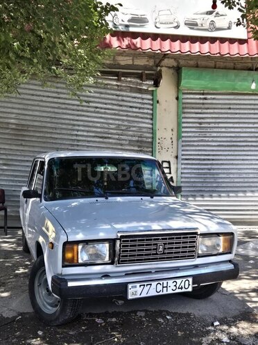 LADA (VAZ) 2107-1