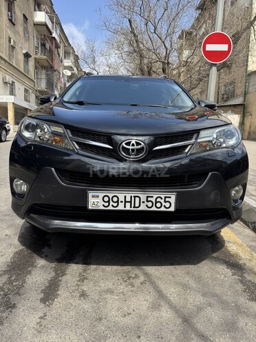 Toyota RAV4-1