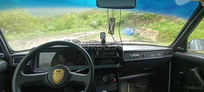 LADA (VAZ) 2107-2