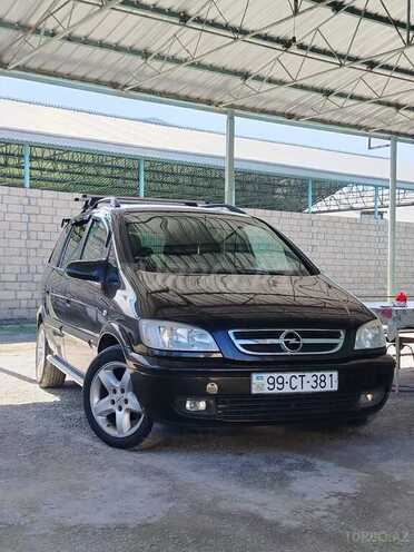 Opel Zafira-4