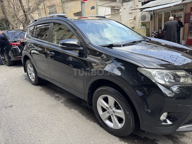 Toyota RAV4-13