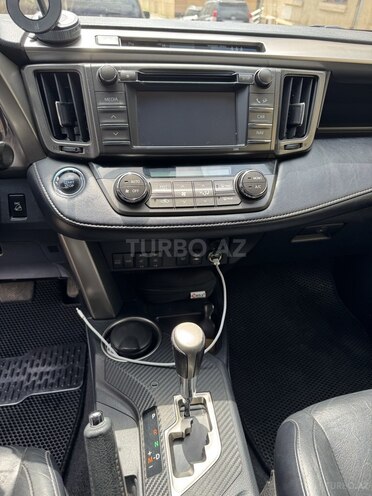 Toyota RAV4-5