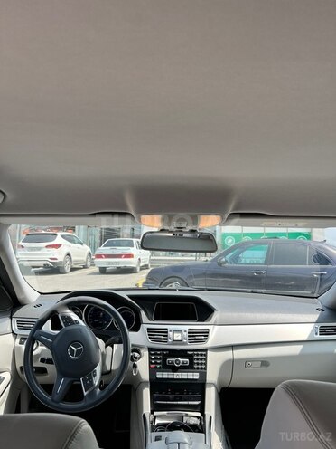 Mercedes E 220-5