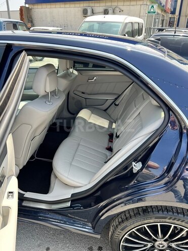 Mercedes E 220-6