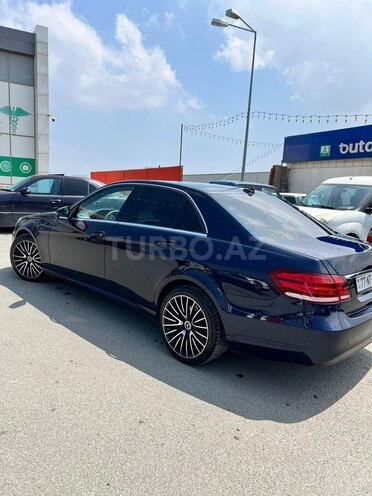 Mercedes E 220-4
