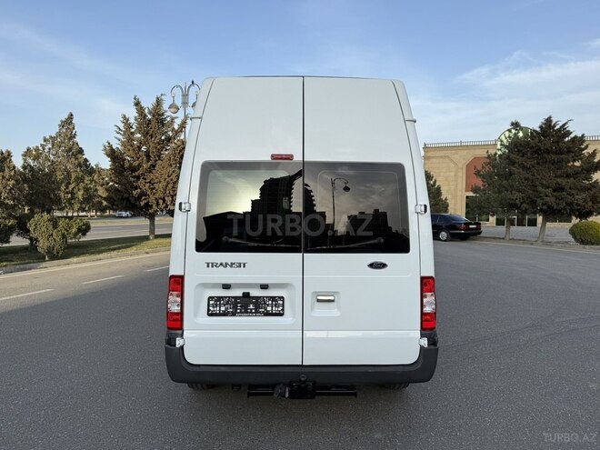 Ford Transit-2
