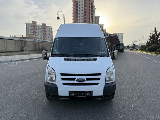 Ford Transit-4