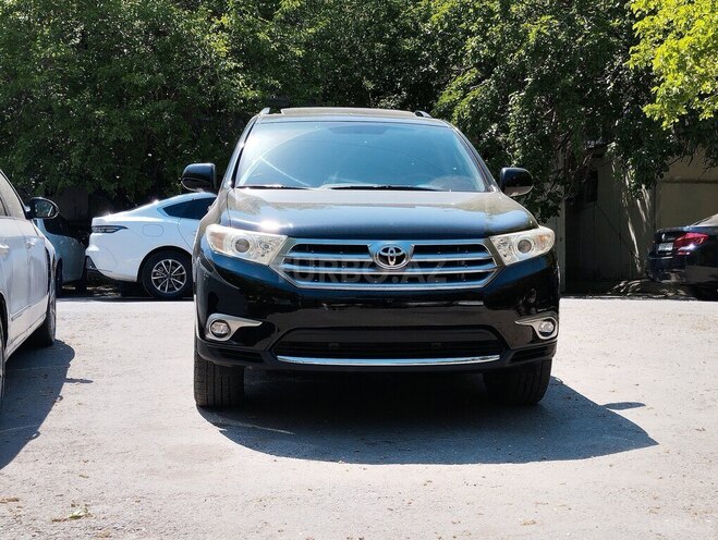 Toyota Highlander-3