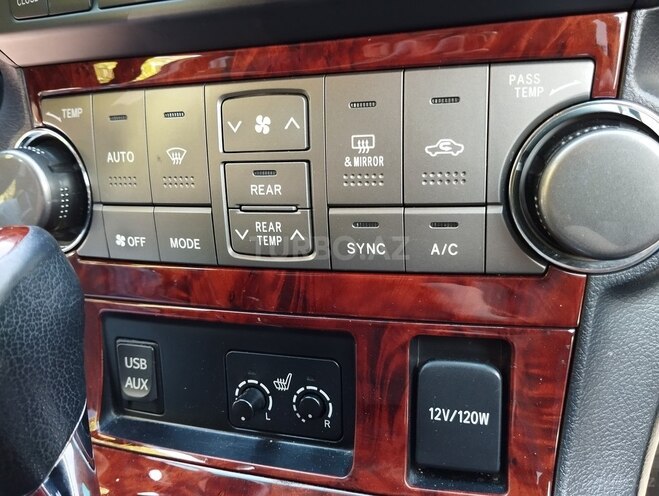 Toyota Highlander-16