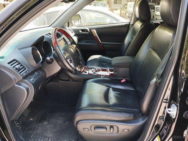 Toyota Highlander-14