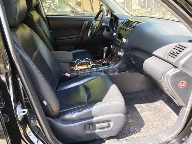 Toyota Highlander-9