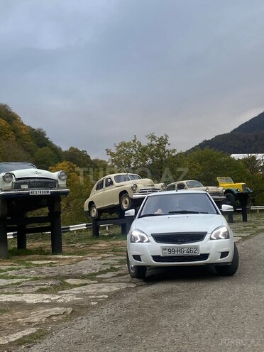 LADA (VAZ) Priora-1