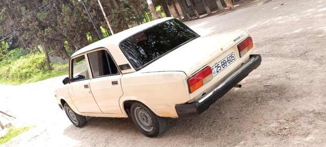 LADA (VAZ) 2107-4