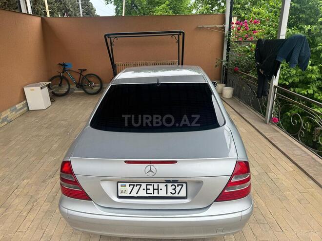 Mercedes E 220-7