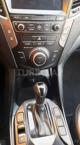 Hyundai Santa Fe-9
