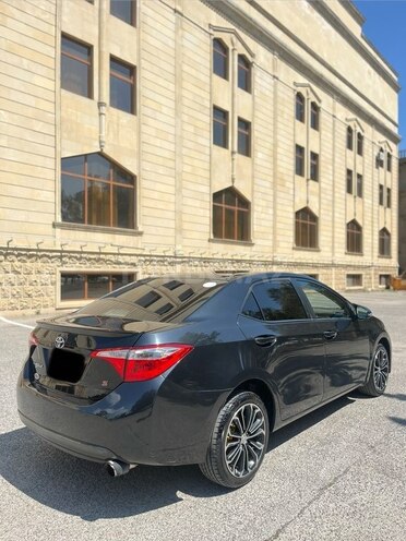Toyota Corolla-4