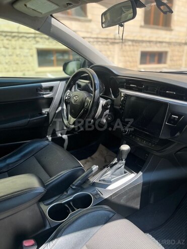 Toyota Corolla-9