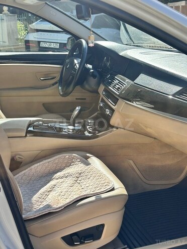 BMW 528-8