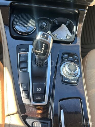 BMW 528-12