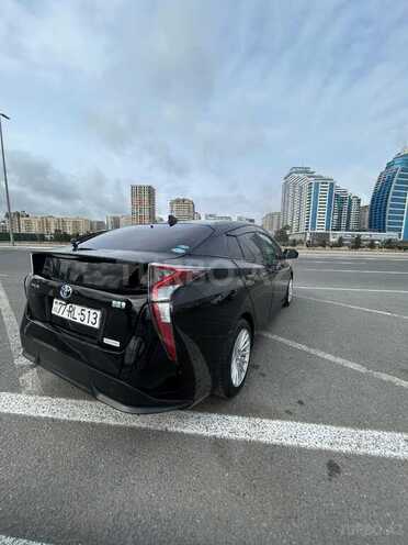 Toyota Prius-4