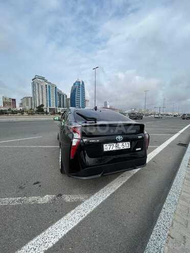 Toyota Prius-6