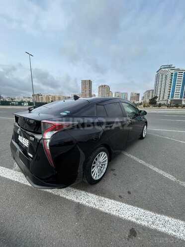 Toyota Prius-10