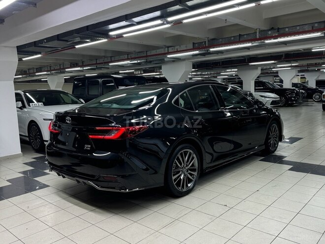 Toyota Camry-6