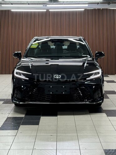 Toyota Camry-1